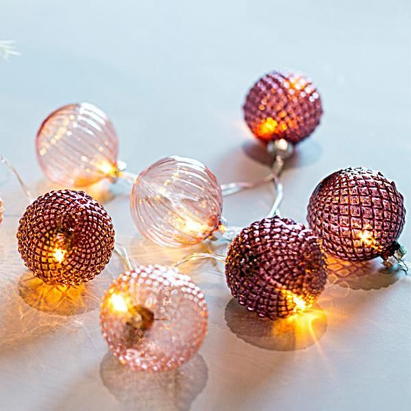 ΣΕΙΡΑ, 10 LED 5mm, ΡΟΖ ΓΥΑΛΙΝΕΣ ΜΠΑΛΕΣ 6cm, ΜΠΑΤΑΡΙΑΣ 3xAA, ΔΙΑΦΑΝΟ PVC ΚΑΛΩΔΙΟ, ΘΕΡΜΟ ΛΕΥΚΟ LED ΑΝΑ 15cm, ΠΡΟΕΚΤΑΣΗ ΠΑΡΟΧΗΣ 50cm, IP20 Eurolamp 600-11208