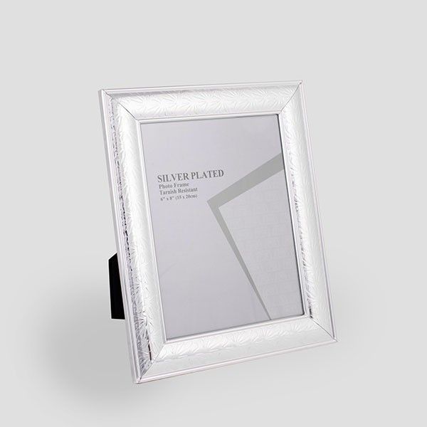 ΚΟΡΝΙΖΑ (15x20) ΜΕΤΑΛΛΙΚΗ  ΕΠΑΡΓΥΡΗ ΑΣΗΜΙ Eurolamp 815-00020